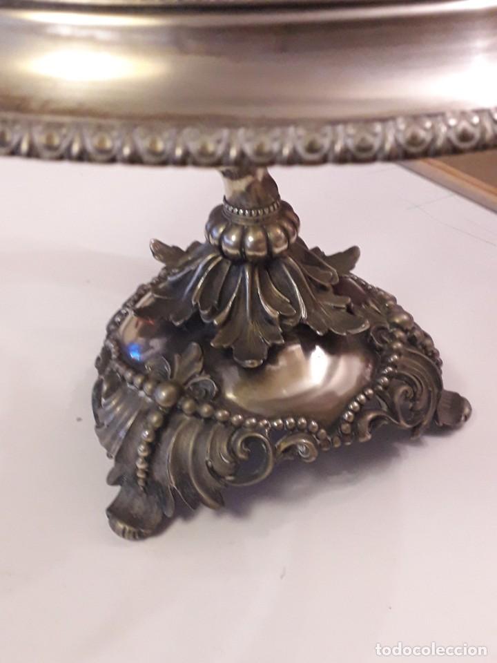 Antig&uuml;edades: Frutero metal ba&ntilde;ado en plata - Foto 3