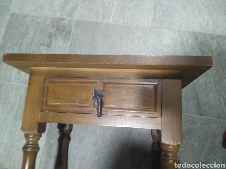 Antig&uuml;edades: Mesilla antigua de la mesa - Foto 14