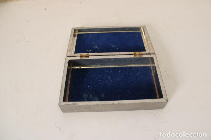 Antig&uuml;edades: caja de esta&ntilde;o - Foto 4