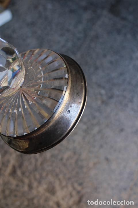 Antig&uuml;edades: jarron de cristal tallado y plata de ley - Foto 3