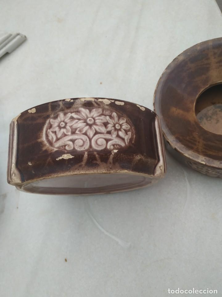 Antig&uuml;edades: Pareja escupideras cer&aacute;mica. - Foto 1