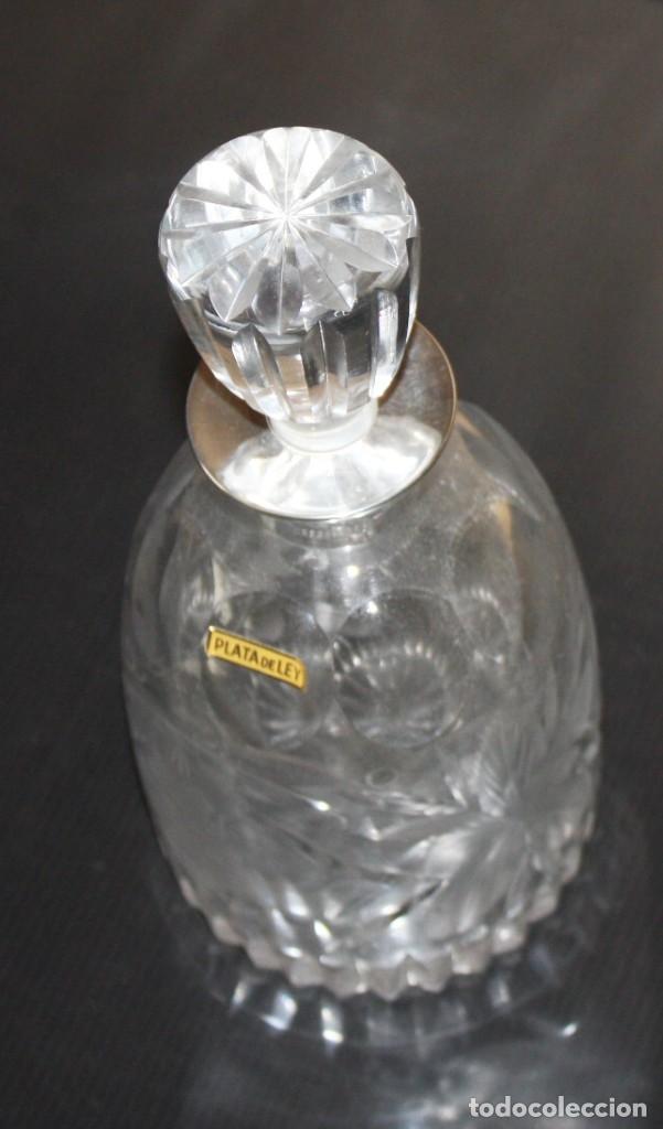Antig&uuml;edades: LICORERA DE CRISTAL Y CUELLO DE PLATA - Foto 3