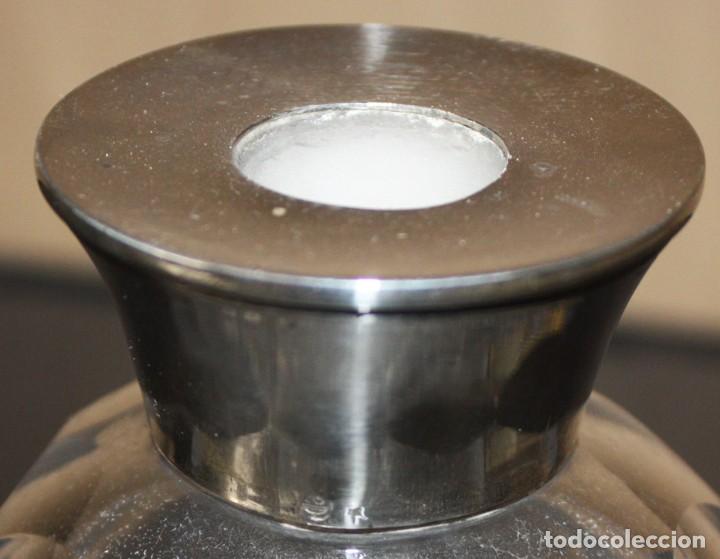 Antig&uuml;edades: LICORERA DE CRISTAL Y CUELLO DE PLATA - Foto 4