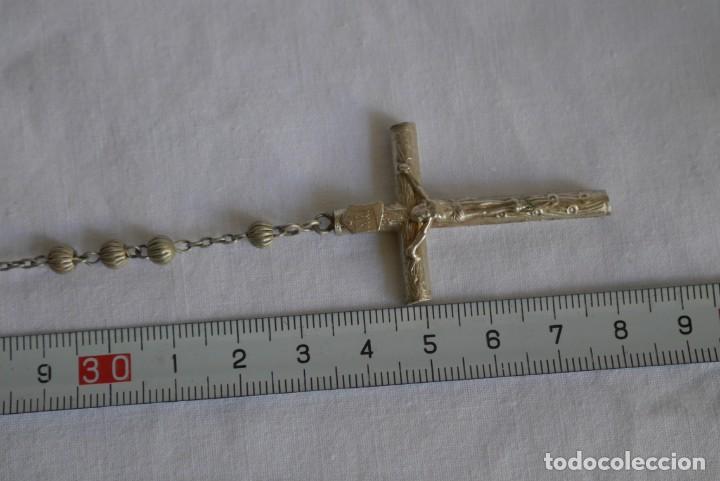 Antig&uuml;edades: Rosario de plata con funda - Foto 12