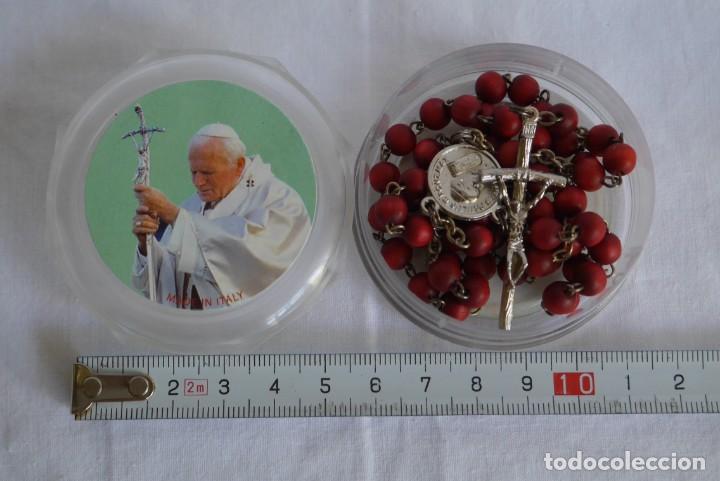 Antig&uuml;edades: 13 rosarios en caja o estuche - Foto 12