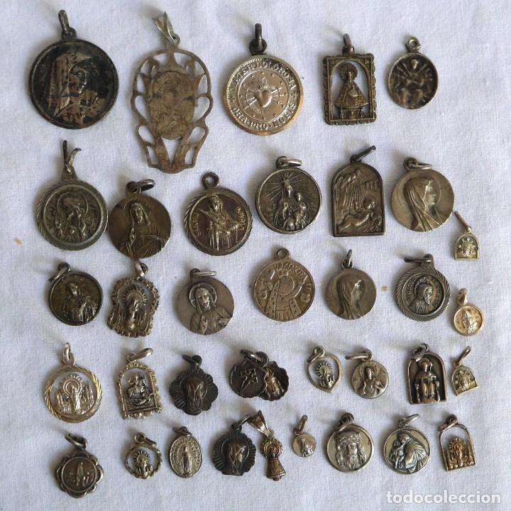 Antig&uuml;edades: 36 medallas religiosas de plata - Foto 1