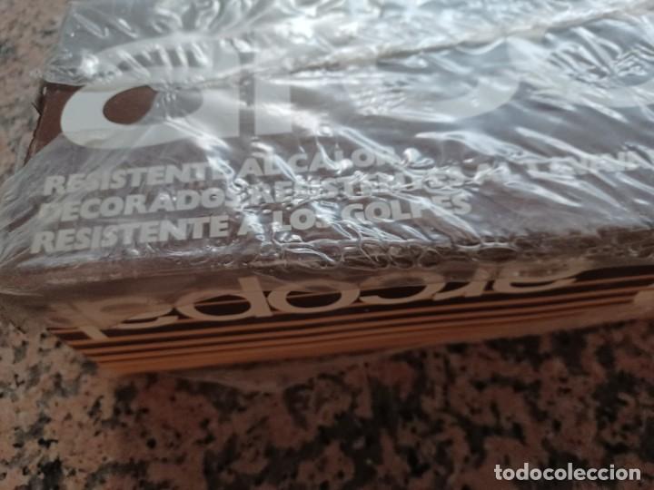 Antig&uuml;edades: Juego de cafe arcopal - Foto 3