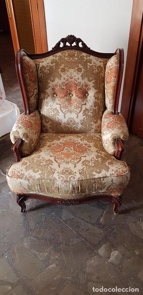 Antig&uuml;edades: CONJUNTO TRESILLO Y SILLONES - Foto 1