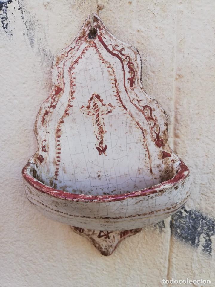 Antig&uuml;edades: BENDITERA DE CER&Aacute;MICA C. 1900 - Foto 5