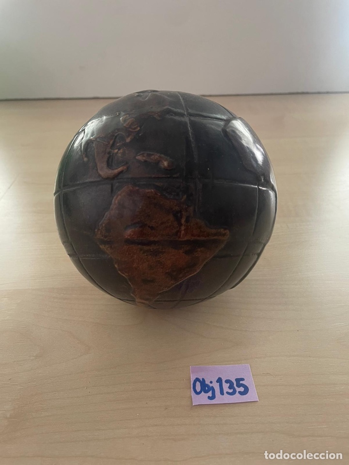 Antig&uuml;edades: Bola del mundo de madera - Foto 4