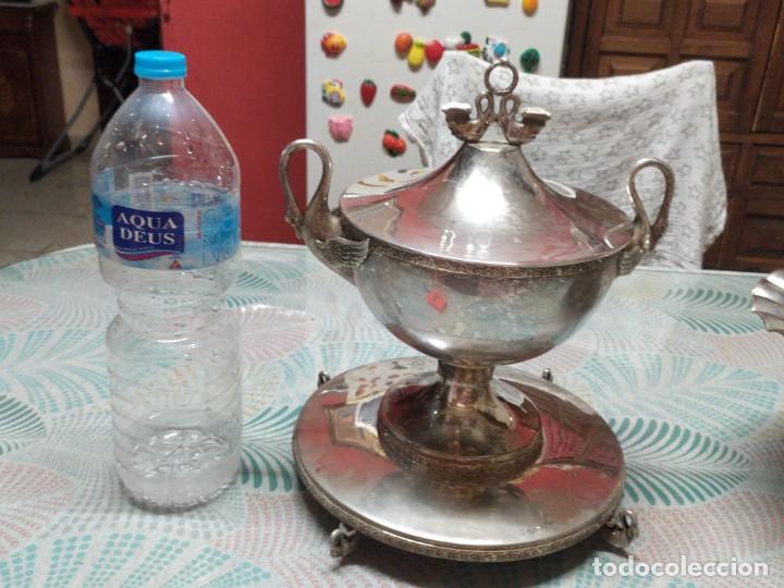 Antig&uuml;edades: CENTRO PLATEADO DE CISNES PARA COMEDOR. SOPERA UTIL. - Foto 3