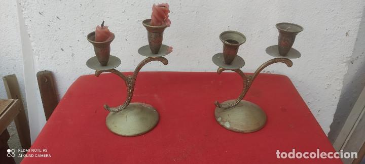 Antig&uuml;edades: parejas de candelabros de alpaca - Foto 1