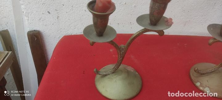 Antig&uuml;edades: parejas de candelabros de alpaca - Foto 2