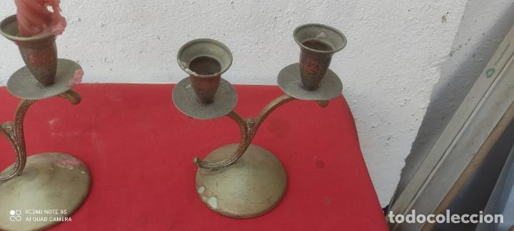 Antig&uuml;edades: parejas de candelabros de alpaca - Foto 3