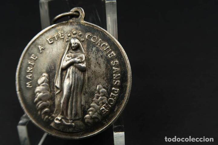 Antig&uuml;edades: Antigua Medalla Religiosa de Plata - Foto 4