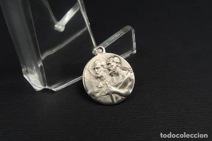 Antig&uuml;edades: Antigua Medalla Religiosa de Plata - Foto 3