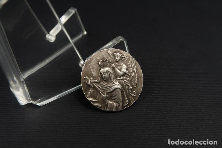 Antig&uuml;edades: Antigua Medalla Religiosa de Plata - Foto 1