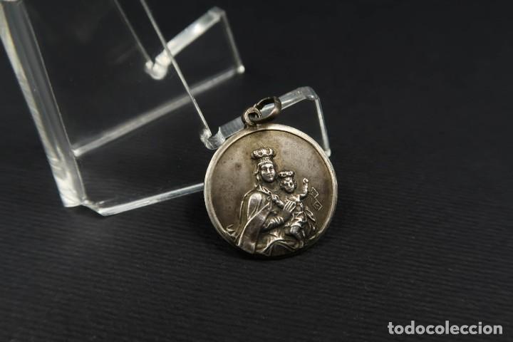 Antig&uuml;edades: Antigua Medalla Religiosa de Plata - Foto 1