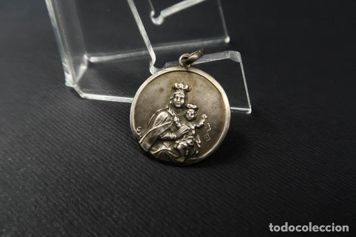 Antig&uuml;edades: Antigua Medalla Religiosa de Plata - Foto 3