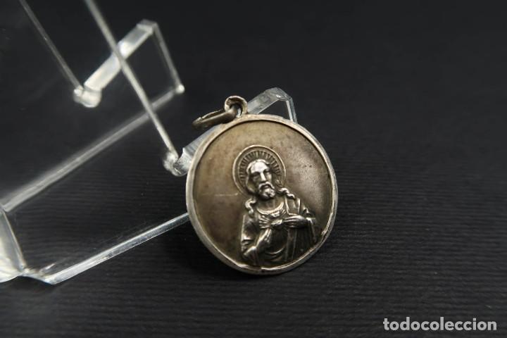 Antig&uuml;edades: Antigua Medalla Religiosa de Plata - Foto 4