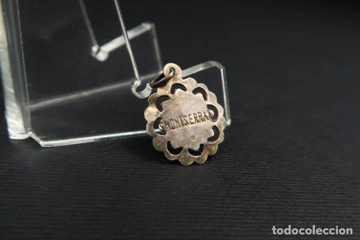 Antig&uuml;edades: Antigua Medalla Religiosa de Plata - Foto 4