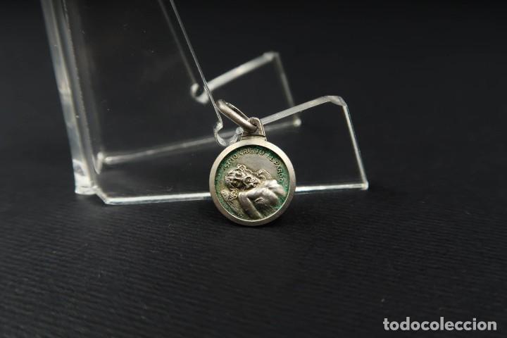 Antig&uuml;edades: Antigua Medalla Religiosa de Plata - Foto 3
