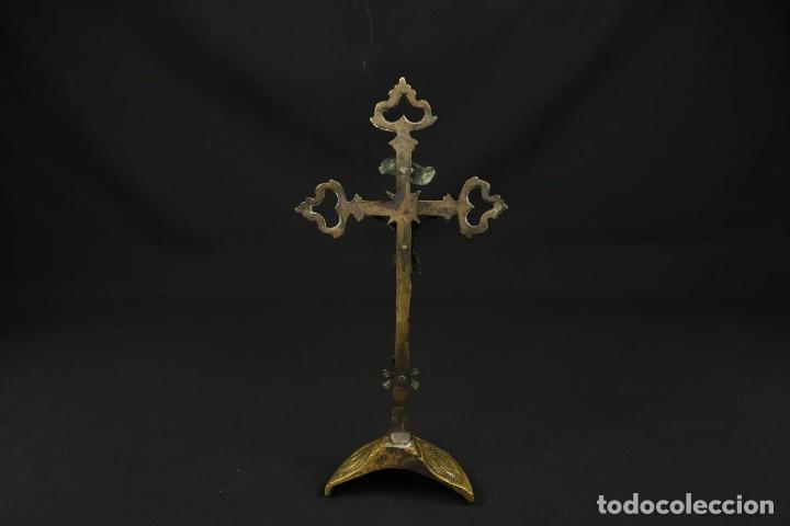 Antig&uuml;edades: Antiguo Crucifijo de Bronce - Foto 10