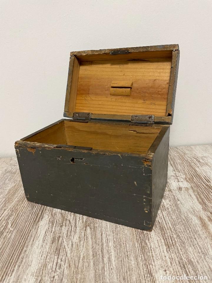 Antig&uuml;edades: LIMOSNERA MADERA ANTIGUA - Foto 2