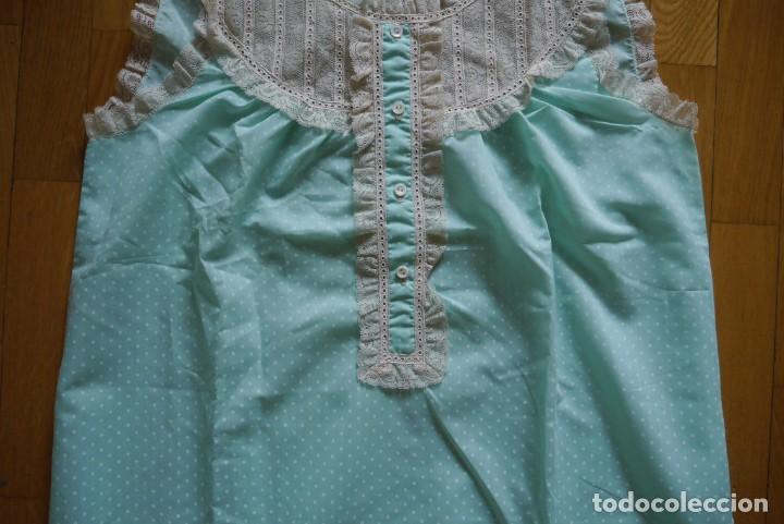 Antig&uuml;edades: Camis&oacute;n tela verde con encajes - Foto 4