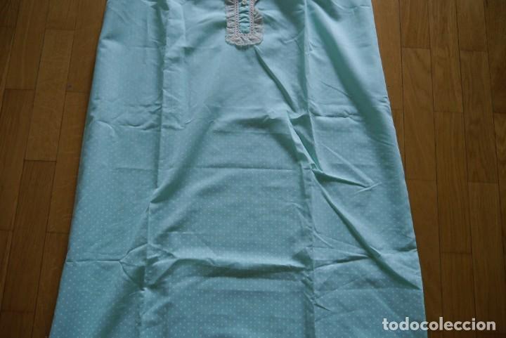 Antig&uuml;edades: Camis&oacute;n tela verde con encajes - Foto 5