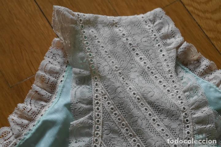 Antig&uuml;edades: Camis&oacute;n tela verde con encajes - Foto 10