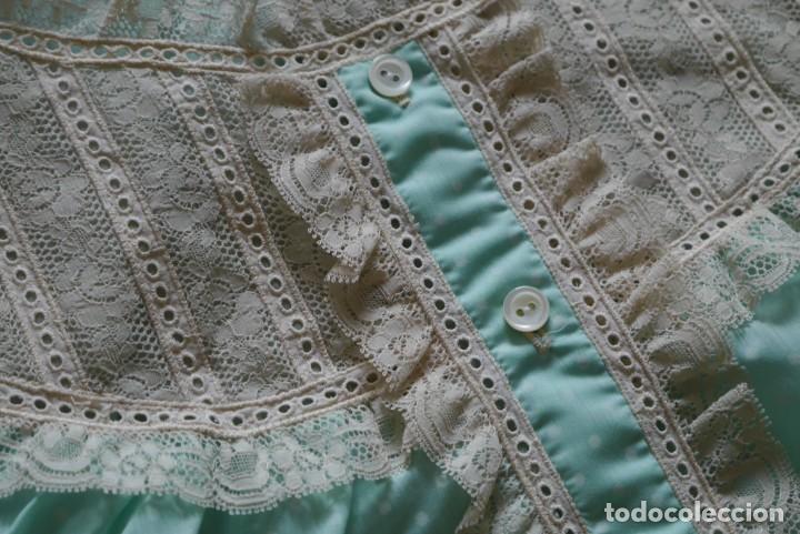 Antig&uuml;edades: Camis&oacute;n tela verde con encajes - Foto 11