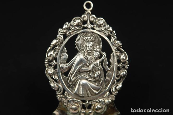Antig&uuml;edades: Antigua Benditera de Plata - Foto 2