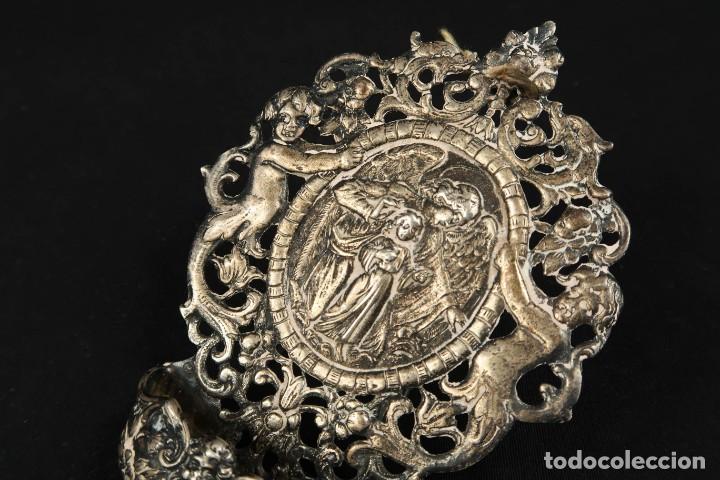 Antig&uuml;edades: Antigua Benditera de Plata - Foto 9