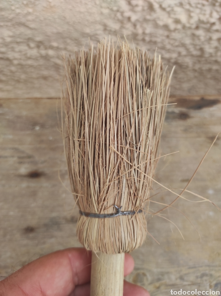 Antig&uuml;edades: Antigua Escobilla - Brocha de Esparto - - Foto 2