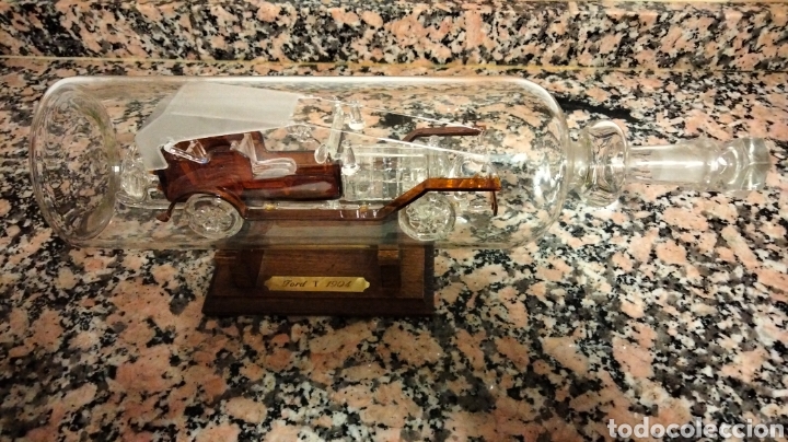 Antig&uuml;edades: BOTELLA CON COCHE DE EPOCA - Foto 2