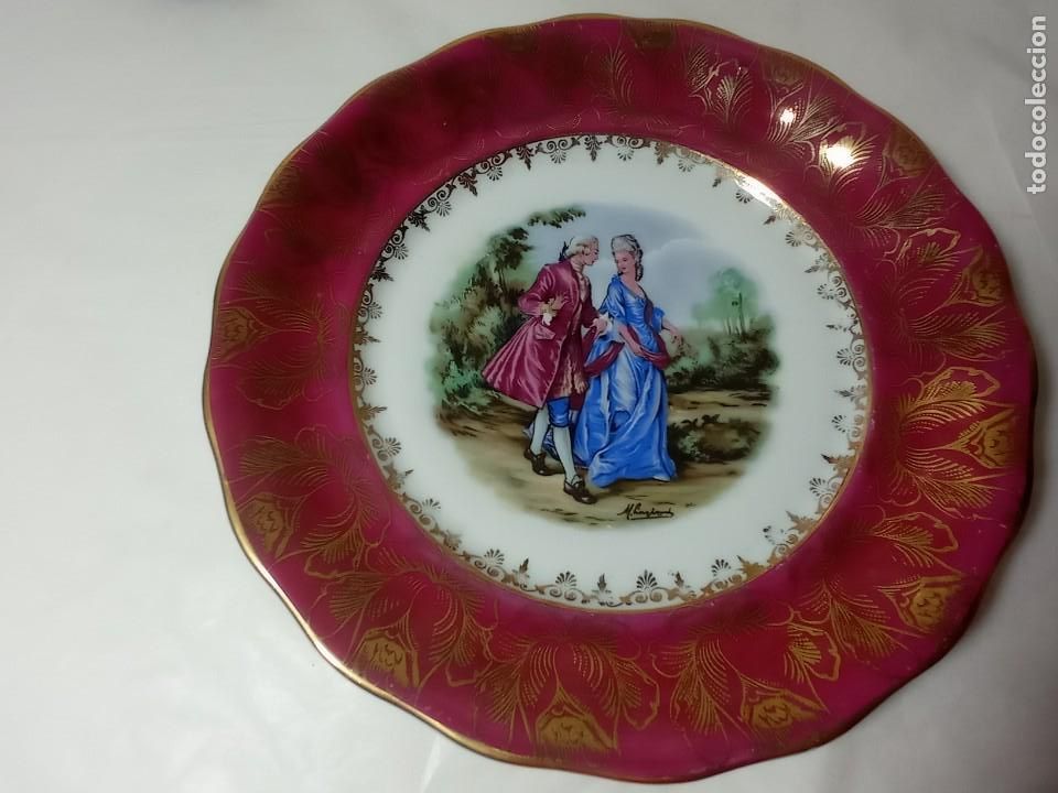 Antig&uuml;edades: Elegante plato en porcelana escena rom&aacute;ntica - Foto 2