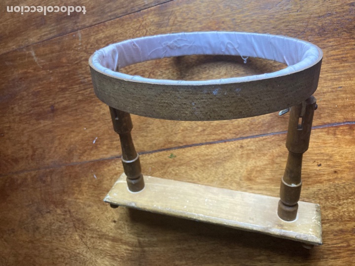Antig&uuml;edades: Bastidor madera para bordar - Foto 2