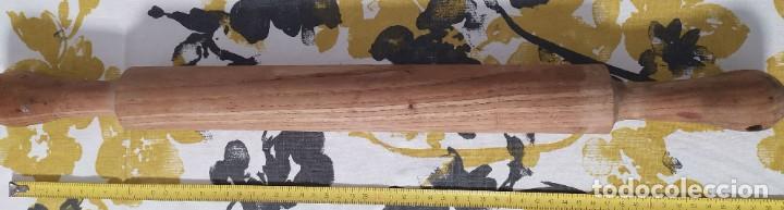 Antig&uuml;edades: Rodillo grande madera 60 cm largo - Foto 1