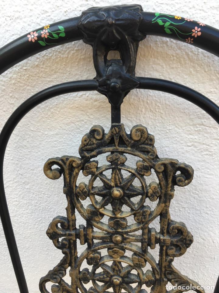 Antig&uuml;edades: Cama de hierro antigua - Foto 3