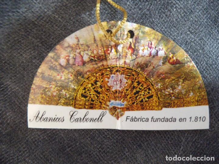 Antig&uuml;edades: ABANICO &uml;CARBONELL &uml; ( BLANCO ) FLORES ROJAS - Foto 14