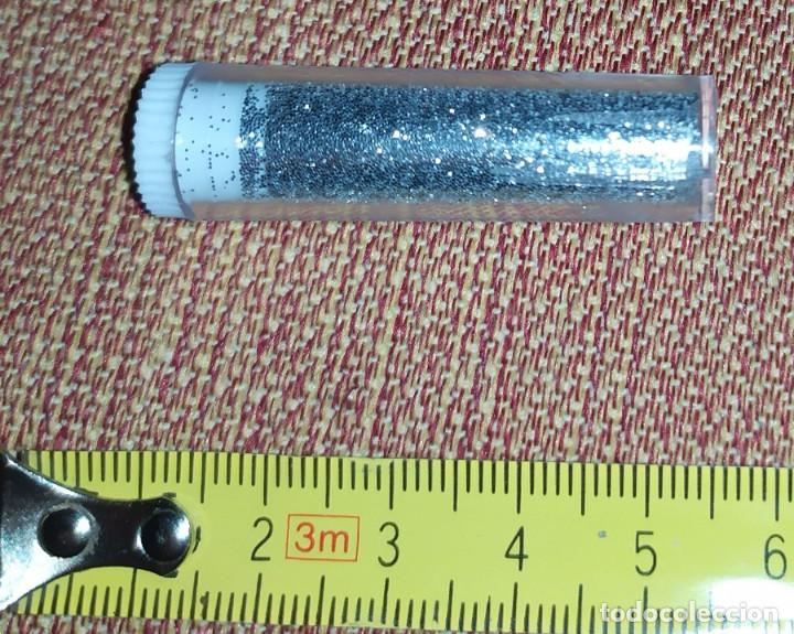 Antiquit&eacute;s: bote purpurina plateado