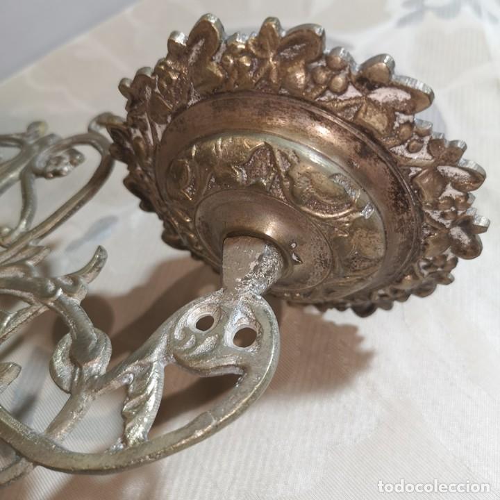 Antig&uuml;edades: Candelabro de Dos Velas - Foto 6