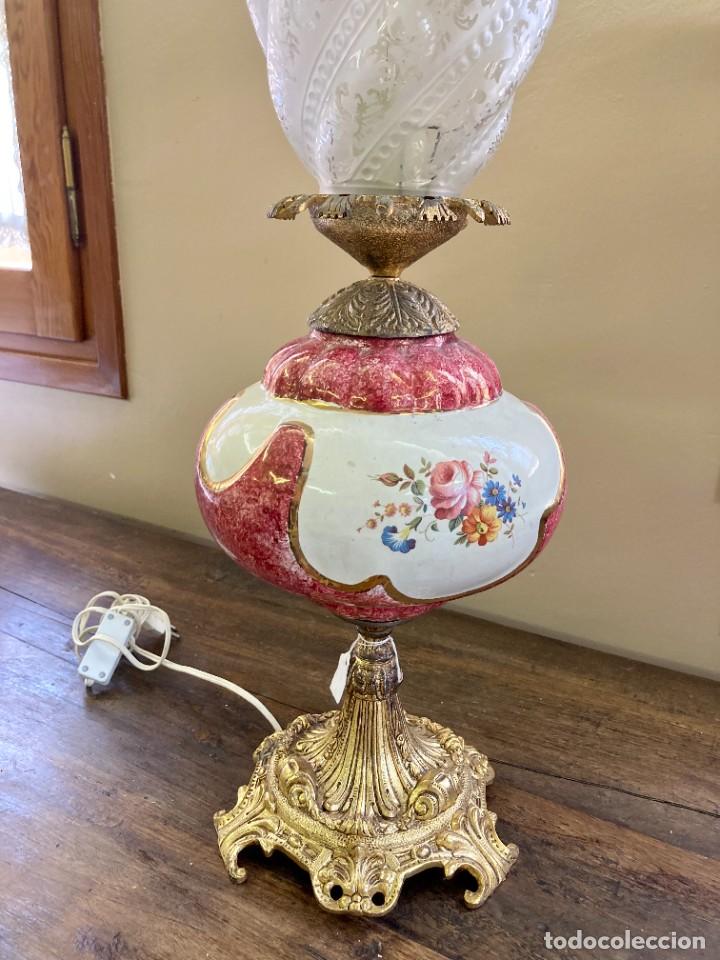 Antig&uuml;edades: L&aacute;mpara con tulipa de cristal - Foto 2