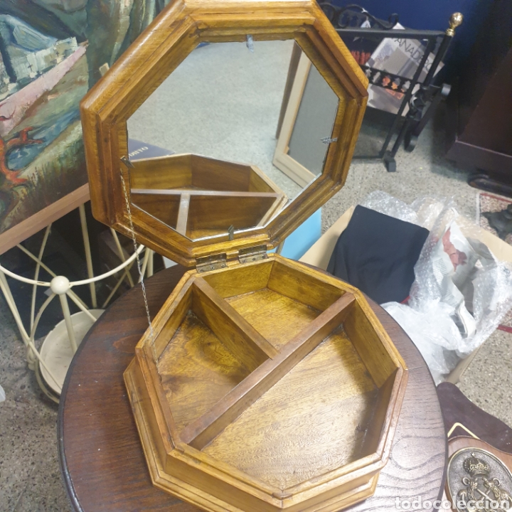 Antig&uuml;edades: Precioso costurero de Alcanfor - Foto 1