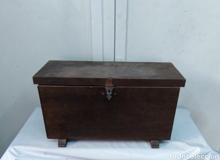 Antig&uuml;edades: Peque&ntilde;o ba&uacute;l castellano - Foto 1