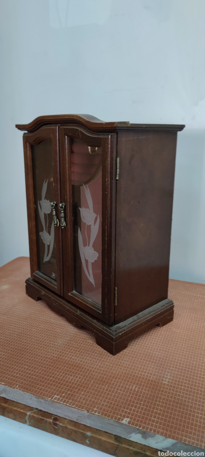 Antig&uuml;edades: Armario Joyero musical de madera - Foto 2