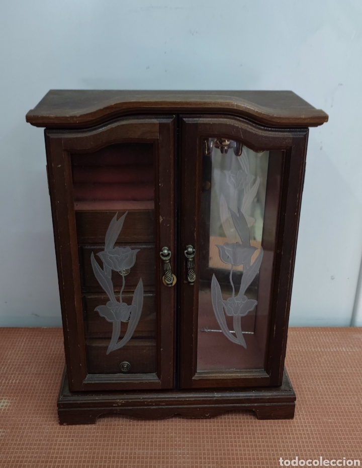 Antig&uuml;edades: Armario Joyero musical de madera - Foto 3
