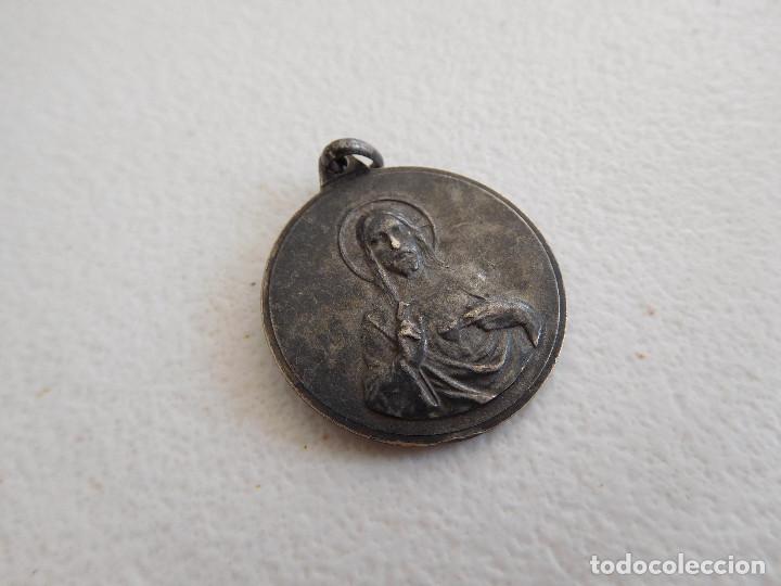 Antig&uuml;edades: Medalla de plata de la virgen del Lirio? - Foto 2
