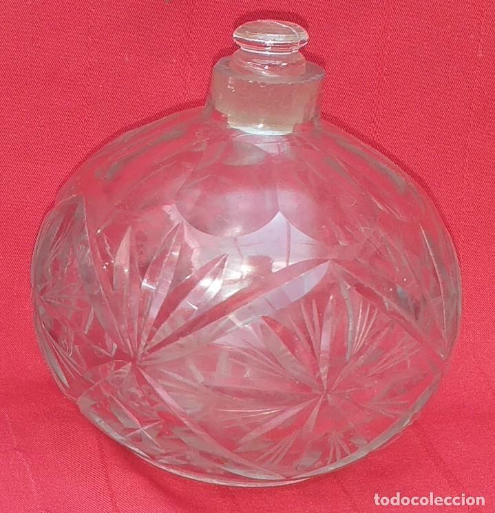 Antig&uuml;edades: PIEZA DE TOCADOR DE CRISTAL TALLADO - Foto 1